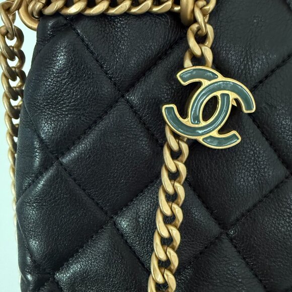 Chanel Matelasse Mini Bucket Shoulder Bag Black - Picture 4 of 4